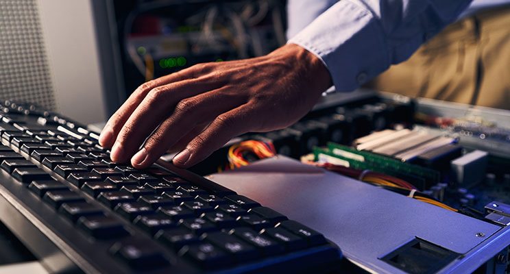 Todo lo que hace un Ingeniero en Redes Computacionales