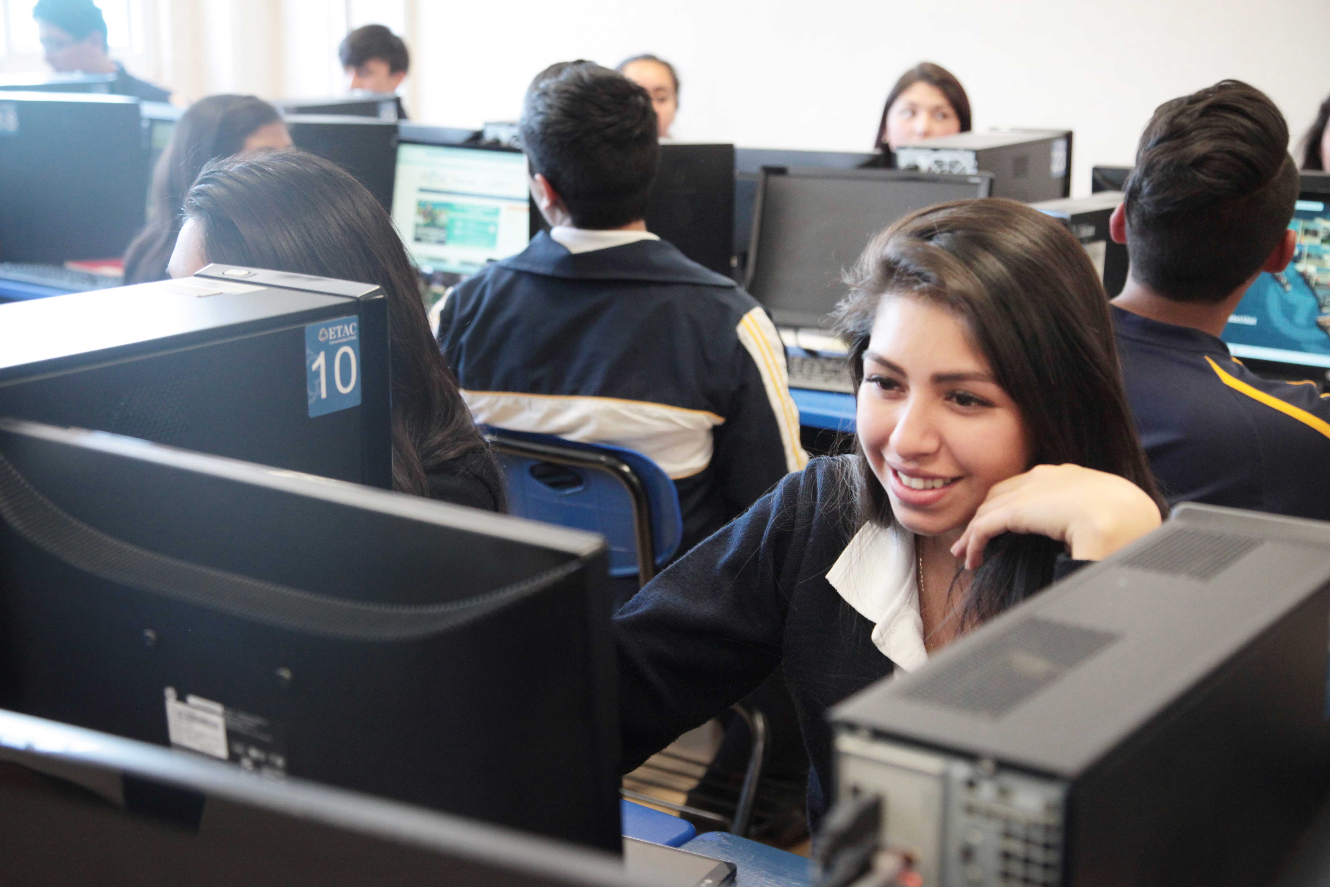 Licenciatura Ejecutiva en Informática, ETAC