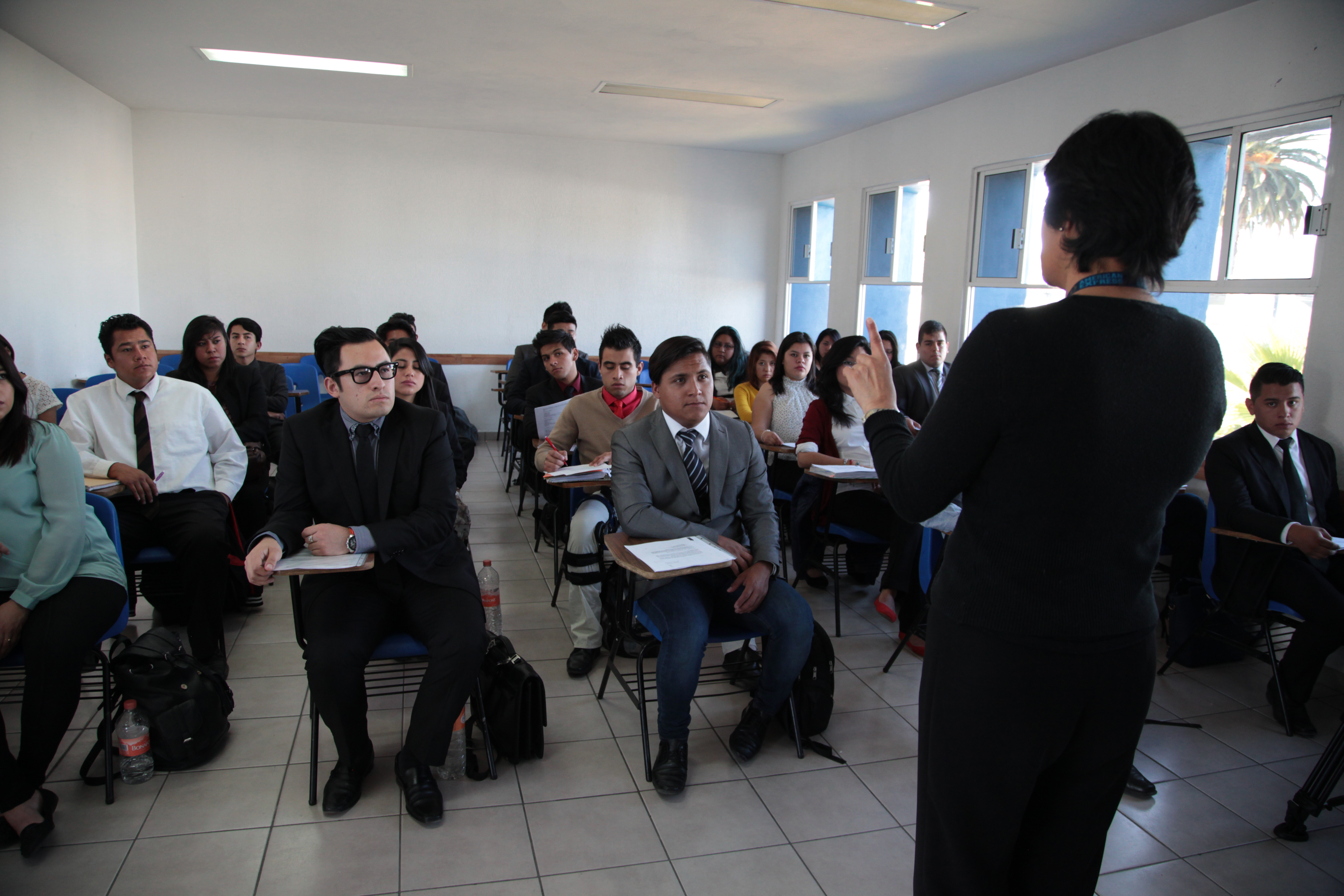 licenciatura-presencial-administracion-de-empresas-turisticas
