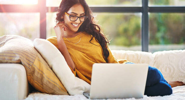 Universidad en Línea Gratis: ¡Estudia Like a Boss!